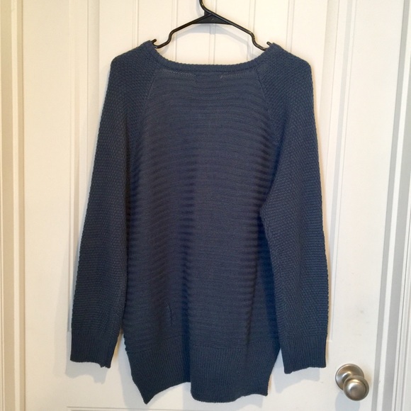 Petal Roz boutique blue relaxed sweater S - Picture 8 of 8